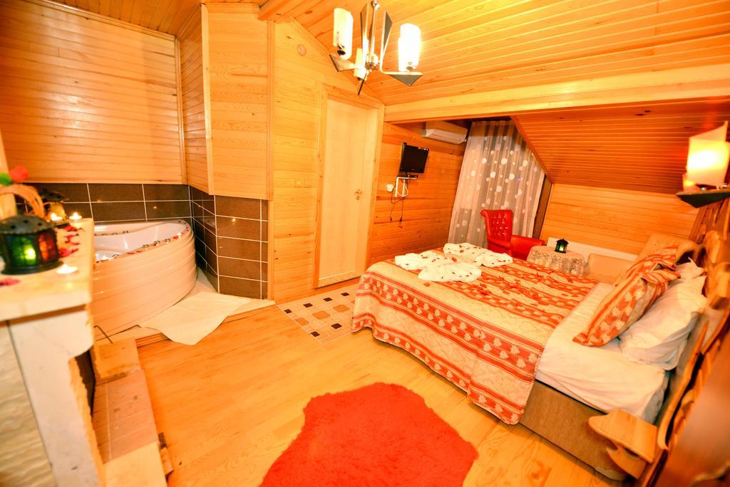 Assortie La Villa Hotel Ава Стая снимка