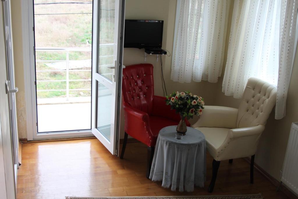 Assortie La Villa Hotel Ава Стая снимка