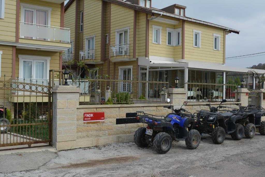 Assortie La Villa Hotel Ава Екстериор снимка