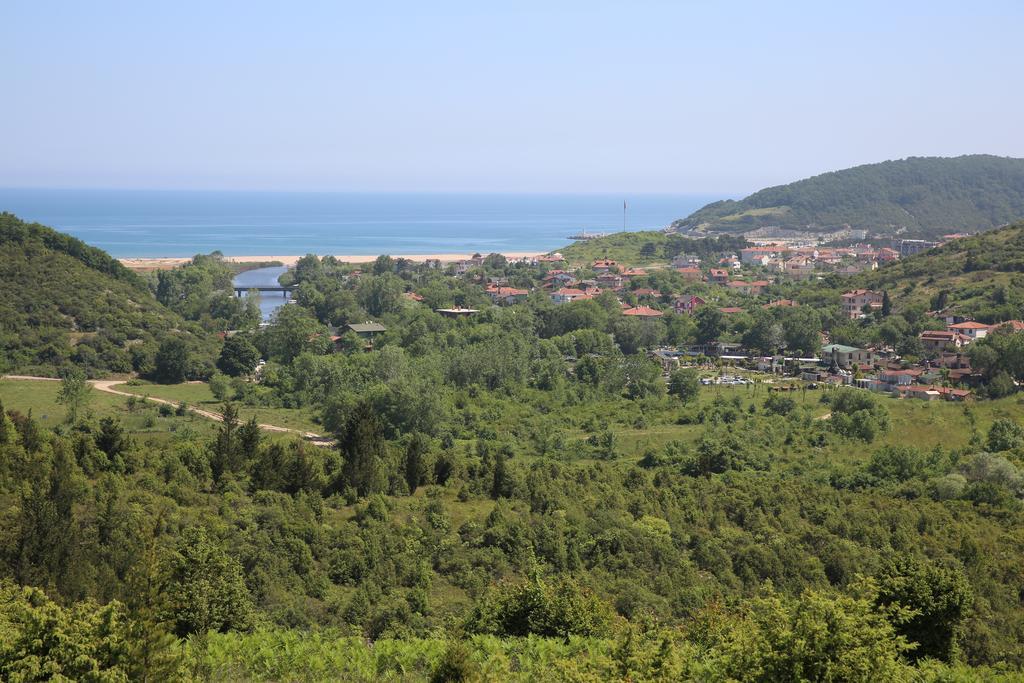 Assortie La Villa Hotel Ава Екстериор снимка